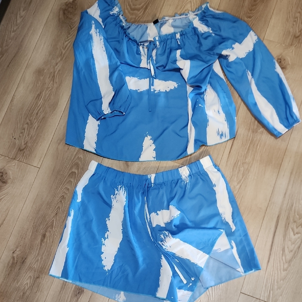 SHEIN Curve Blue and White Ensemble.shorts Perfect For An Evening On a Cruise!